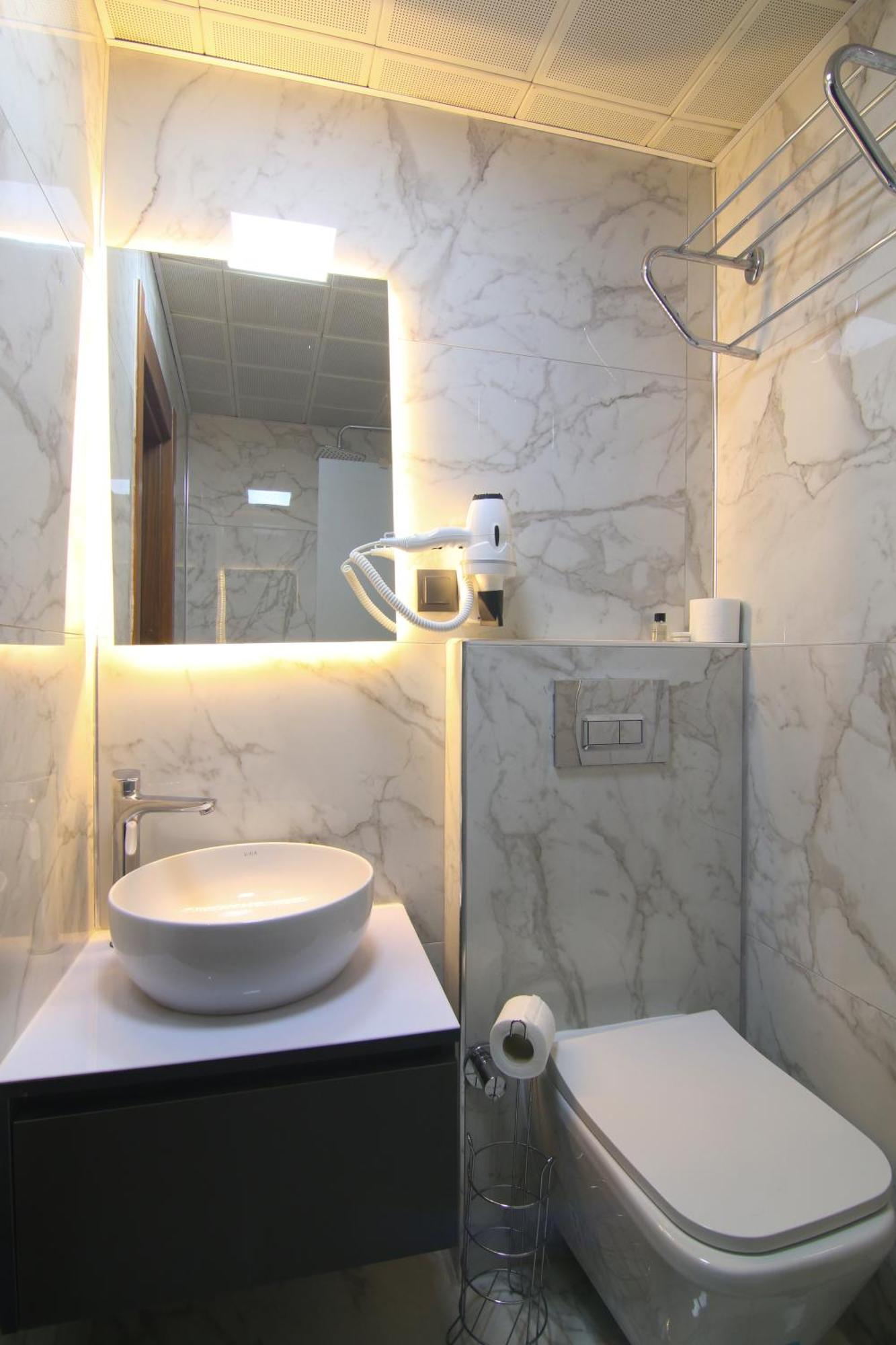 Grand Zara Hotel